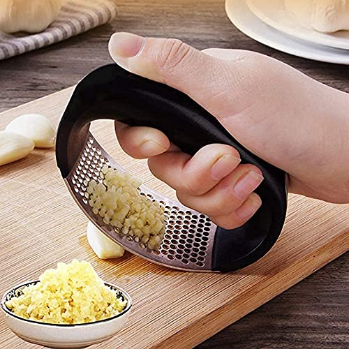 FC Fancy Creation Effortless Garlic Press Stainless Steel Crusher for Easy Kitchen Garlic Preparation 1 Garlic Press